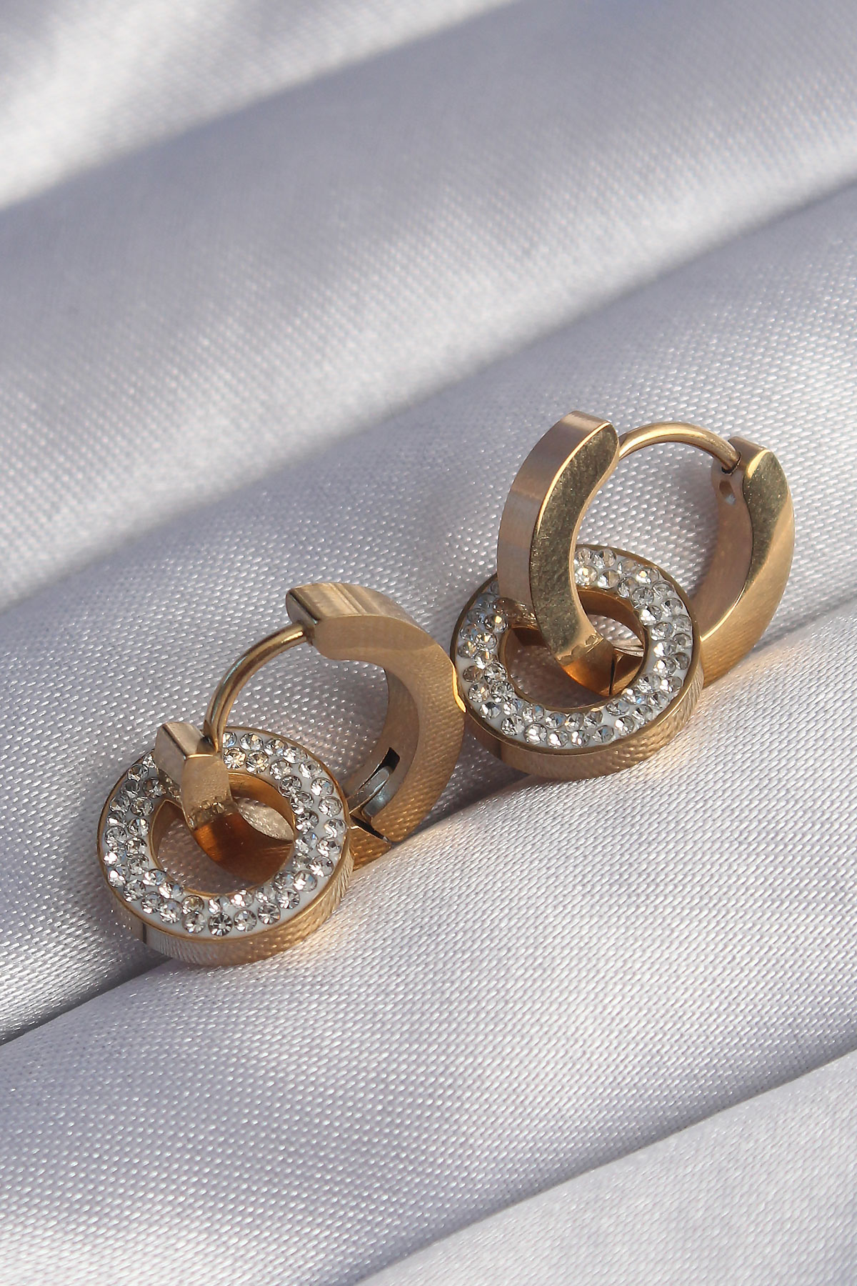 316L Çelik Gold Renk Zirkon Taşlı İç İçe Geçmeli Oval Küpe 5886