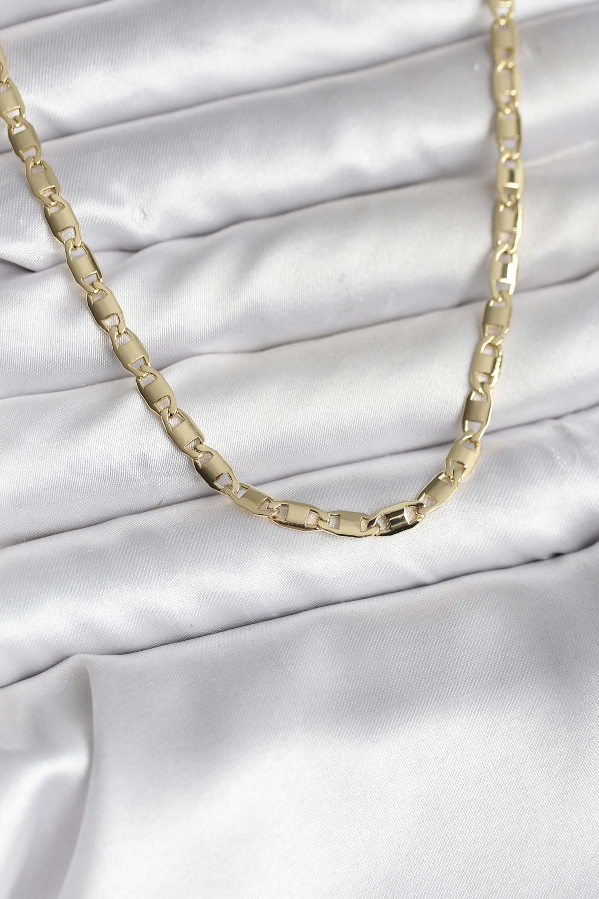 14K Gold Renk Kaplama Plaka Ezme Model Zincirli CM Kadın Kolye 5886