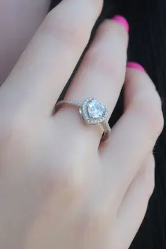 Gümüş Renk Zirkon Taşlı Kalp Model Charm Pirinç Kadın Yüzük 5886