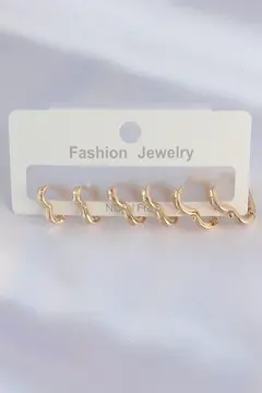 Pirinç Gold Renk Kalp Model Küpe Seti 5886