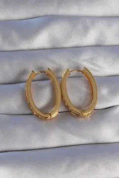 Pirinç Gold Renk Zirkon Taşlı Oval Model Küpe 5886