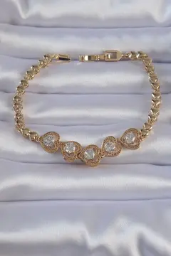 Pirinç Gold Renk İçi Zirkon Taşlı Kalp Figürlü Bileklik 5886