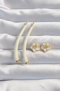 Pirinç Krem Renk Botega Küpe 5886