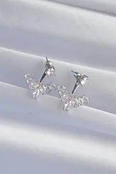 Pirinç Gümüş Renk Zirkon Taşlı V Model Küpe 5886