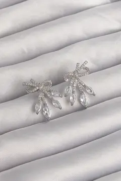Pirinç Gümüş Renk Zirkon Taşlı Fiyonk Küpe 5886