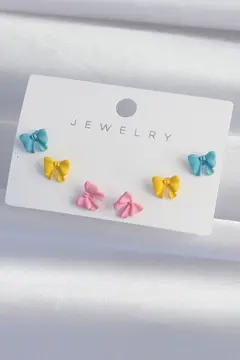 Pirinç Rengarenk Mineli Minimal Fiyonk Küpe Seti 5886