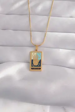 316L Çelik Gold Renk Karışık Mineli El Figür Tarot Kolye 5886