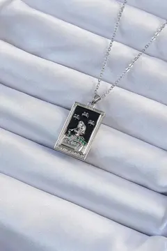 316L Çelik Zincir Gümüş Renk Zirkon Taşlı Siyah Mineli Kız Figürlü Tarot Kolye 5886