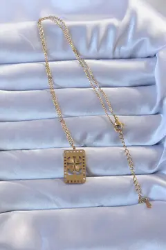 316L Altın Renk İşlemeli Yonca Model Vintage Kolye 5886