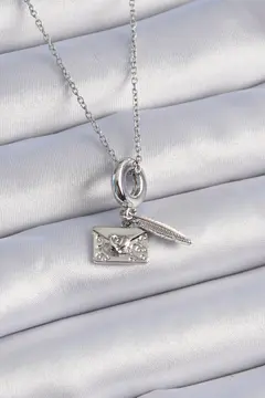 316L Çelik Gümüş Renk Kalp Detay Mektup Figür Charm Model Kadın Kolye 5886