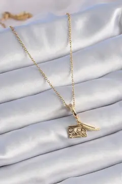 316L Çelik Gold Renk Kalp Detay Mektup Figür Charm Model Kadın Kolye 5886