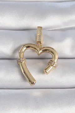 Pirinç Gold Renk Zirkon Taş Detaylı Kalp Figür Ajda Charm 5886