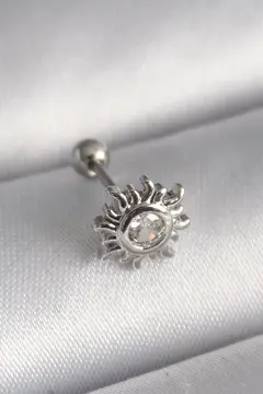316L Çelik Gümüş Renk Zirkon Taşlı Güneş Tragus Piercing 5886