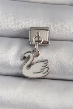 316L Çelik Gümüş Renk Sallantı Beyaz Kuğu Model Nomination Charm 5886