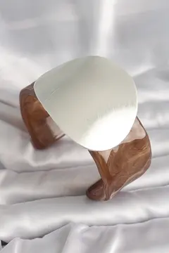 Kahverengi Mermer Desen Akrilik Plastik Gümüş Plaka Model Vintage Kadın Bilezik 5886