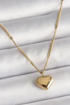 316L Çelik Gold Renk Zincir Love İşlemeli Kalp Figür Kadın Kolye 5886