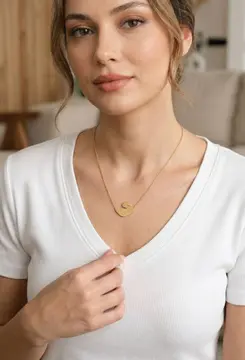 316L Çelik Gold Renk Zincir Kuğu Model Kadın Kolye 5886