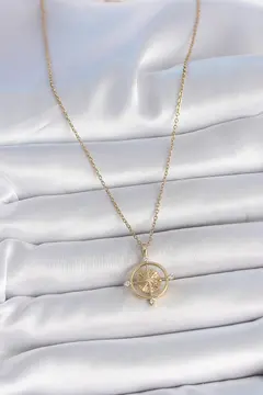 316L Çelik Gold Renk Zincir Zirkon Taşlı Pusula Model Kadın Kolye 5886