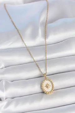 316L Çelik Gold Renk Zincir Beyaz Mineli Kutup Yıldız İşlemeli Madalyon Model Kadın Kolye 5886