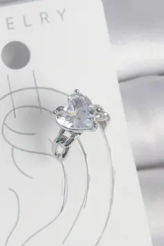 Pirinç Gümüş Renk Zirkon Taşlı Kalp Model Kadın Kıkırdak Küpe 5886