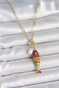 İnci Detaylı Zirkon Taşlı Rainbow Balık Figürlü Gold Renk Pirinç Kolye 5886