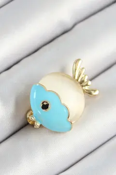 Mineli Turkuaz Ve Krem Balık Figürlü Gold Renk Kadın Broş 5886