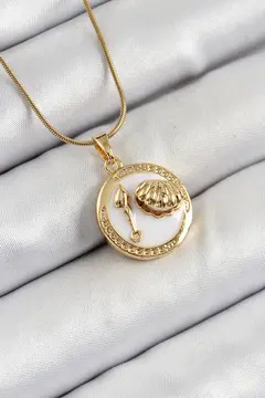 316L Çelik Zincir Beyaz Mineli Sanatsal Portre İstiridye Model Gold Renk Kadın Kolye 5886