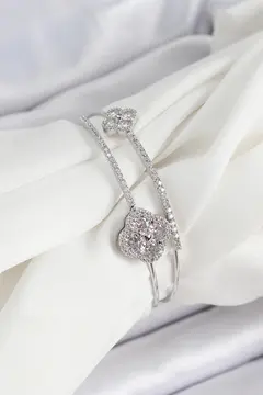 Pirinç Gümüş Renk Zirkon Taşlı Yonca Model 2'li Kadın Bileklik 5886
