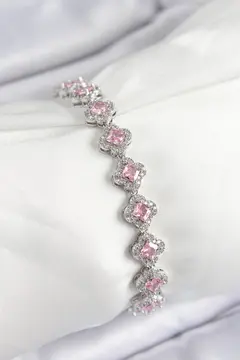 Pirinç Zirkon Taşlı Pembe Yonca Baget Model Gümüş Renk VIP Seri Kadın Bileklik 5886