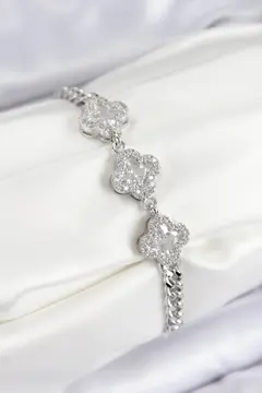 Pirinç Zirkon Taşlı Yonca Model Gümüş Renk Kadın Bileklik 5886