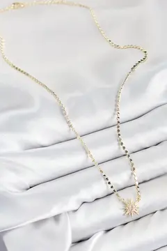 Pirinç Zirkon Taşlı Kutup Yıldızı Model Ezme Zincir Gold Renk Kadın Kolye 5886