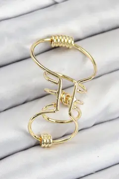 Pirinç Halkalı Model Gold Renk Kıkırdak Küpe 5886