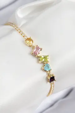 Pirinç Renkli Zirkon Taşlı Geometrik Model Gold Renk Kadın Bileklik 5886