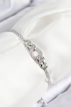 Pirinç Zirkon Taşlı Zincir Model Gümüş Renk Asansörlü Kadın Bileklik 5886