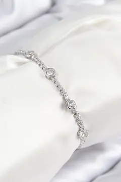 Pirinç Zirkon Taşlı Daire Model Gümüş Renk Asansörlü Kadın Bileklik 5886