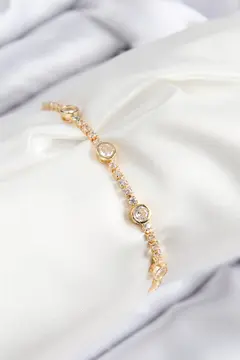 Pirinç Zirkon Taşlı Daire Model Gold Renk Asansörlü Kadın Bileklik 5886