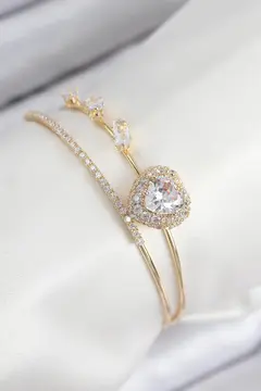 Pirinç Zirkon Taşlı Kalp Model Gold Renk Kadın Bileklik 5886