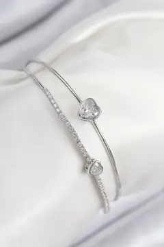 Pirinç Zirkon Taşlı Kalp Model Gümüş Renk Kadın Bileklik 5886
