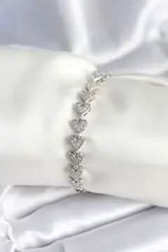 Pirinç Gümüş Renk Kalp Model Kadın Bileklik 5886