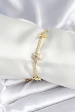 Pirinç Gold Renk Yıldız Model Kadın Bileklik 5886