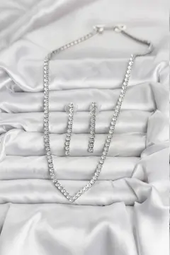 Gümüş Renk Zirkon Taşlı Kadın Kolye Küpe Seti 5886