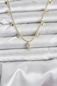 Zirkon Taşlı Kutup Yıldızı Model Pirinç Gold Renk Kadın Kolye 5886