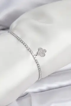 Yonca Model Zirkon Taşlı Gümüş Renk Asansörlü Su Yolu Bileklik 5886
