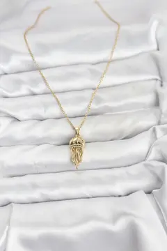 316L Çelik Zincir Gold Renk Deniz Anası Model Zirkon Taşlı Kadın Kolye 5886