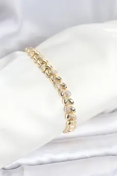 Pirinç Gold Renk VIP Seri Sarmal Damla Model Zirkon Taşlı Kadın Bileklik 5886
