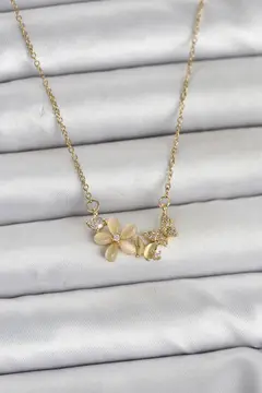 316L Çelik Zincir Gold Renk Çiçek ve Kelebek Model Kadın Kolye 5886