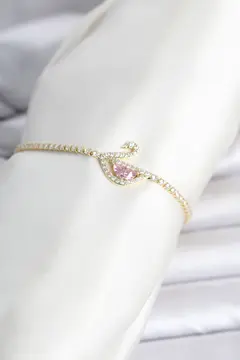 Pirinç Gold Renk Zirkon Taşlı Swan Model Su Yolu Kadın Bileklik 5886