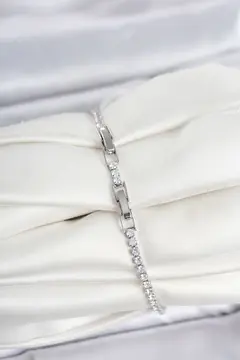 Pirinç Gümüş Renk Zirkon Taşlı Swan Model Su Yolu Kadın Bileklik 5886