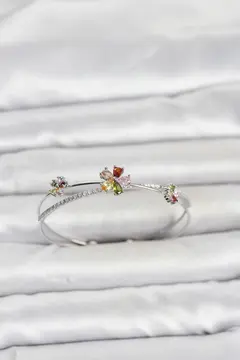 Pirinç Gümüş Renk Renkli Çiçek Model Kadın Bileklik 5886
