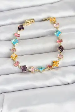 Kristal Taşlı Kesimli Karışık Renkli Gold Renk Gema Kadın Bileklik 5886